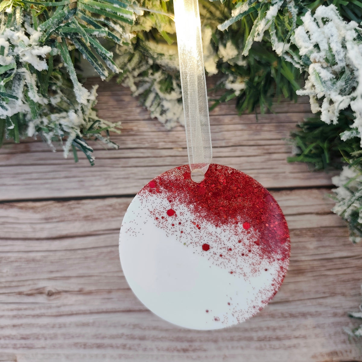 Boules de Noël en résine
