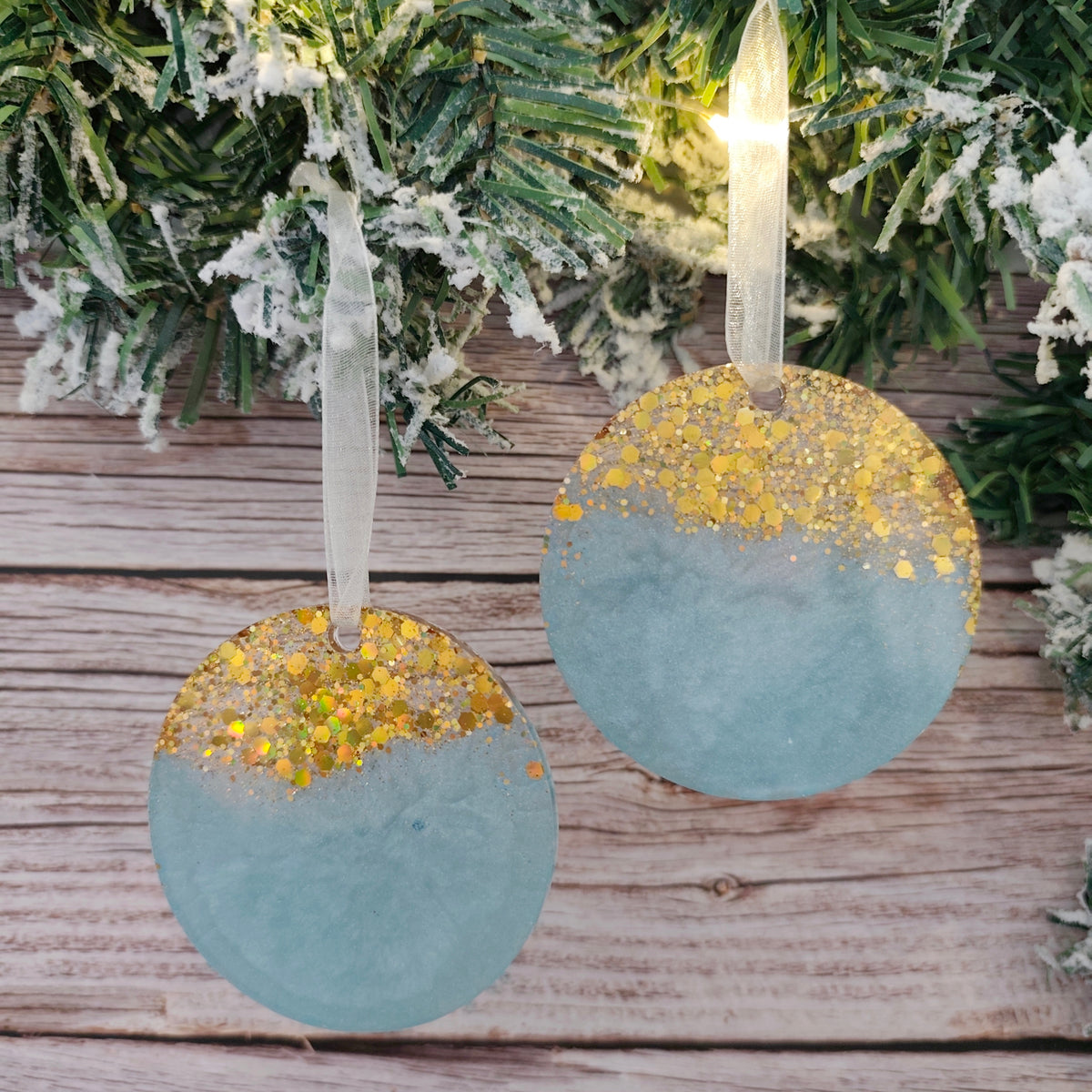 Boules de Noël en résine