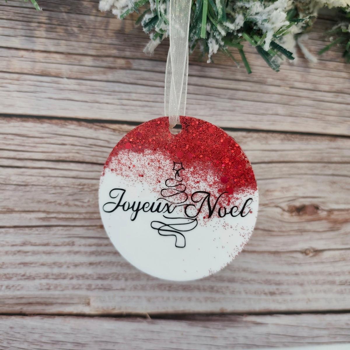 Boules de Noël en résine