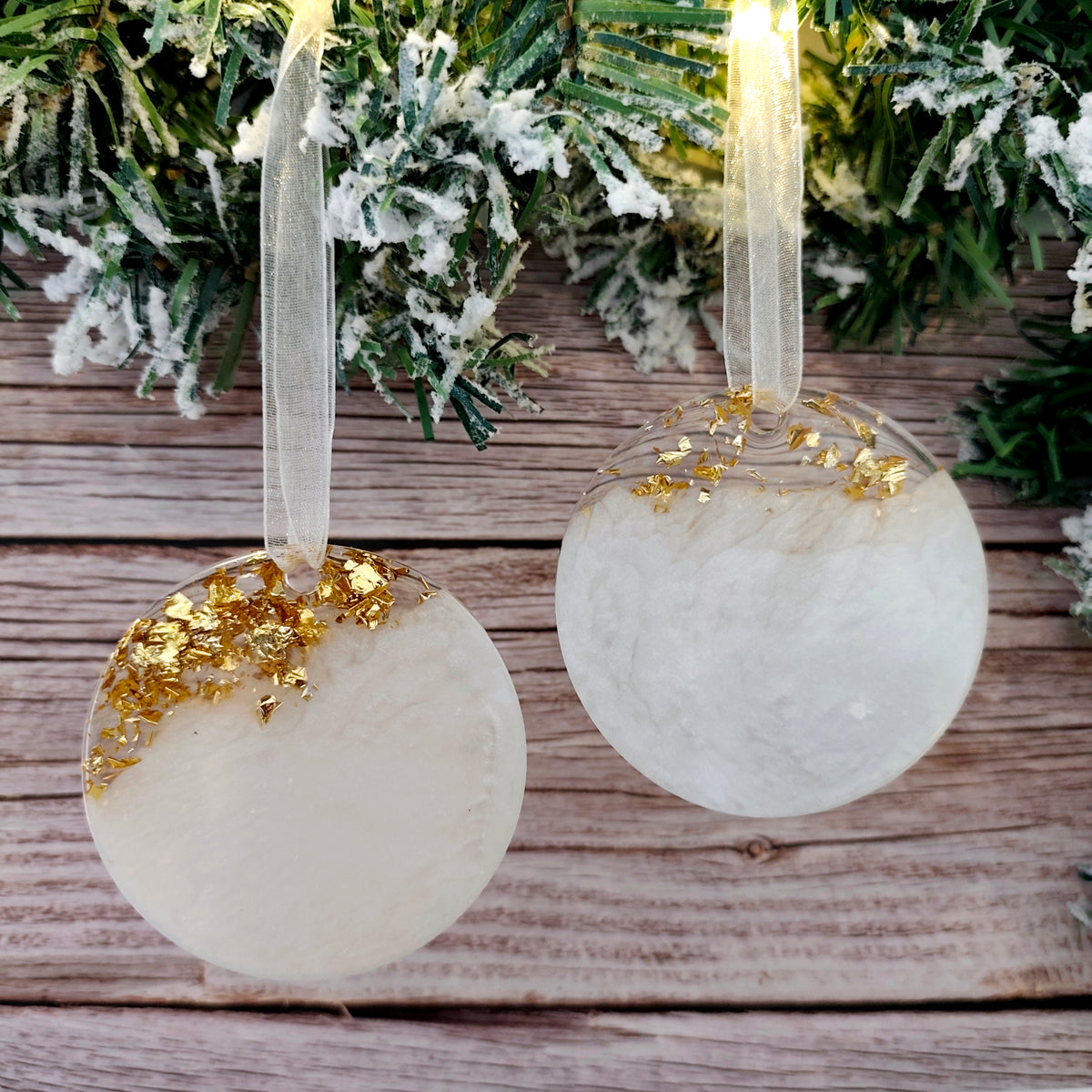 Boules de Noël en résine