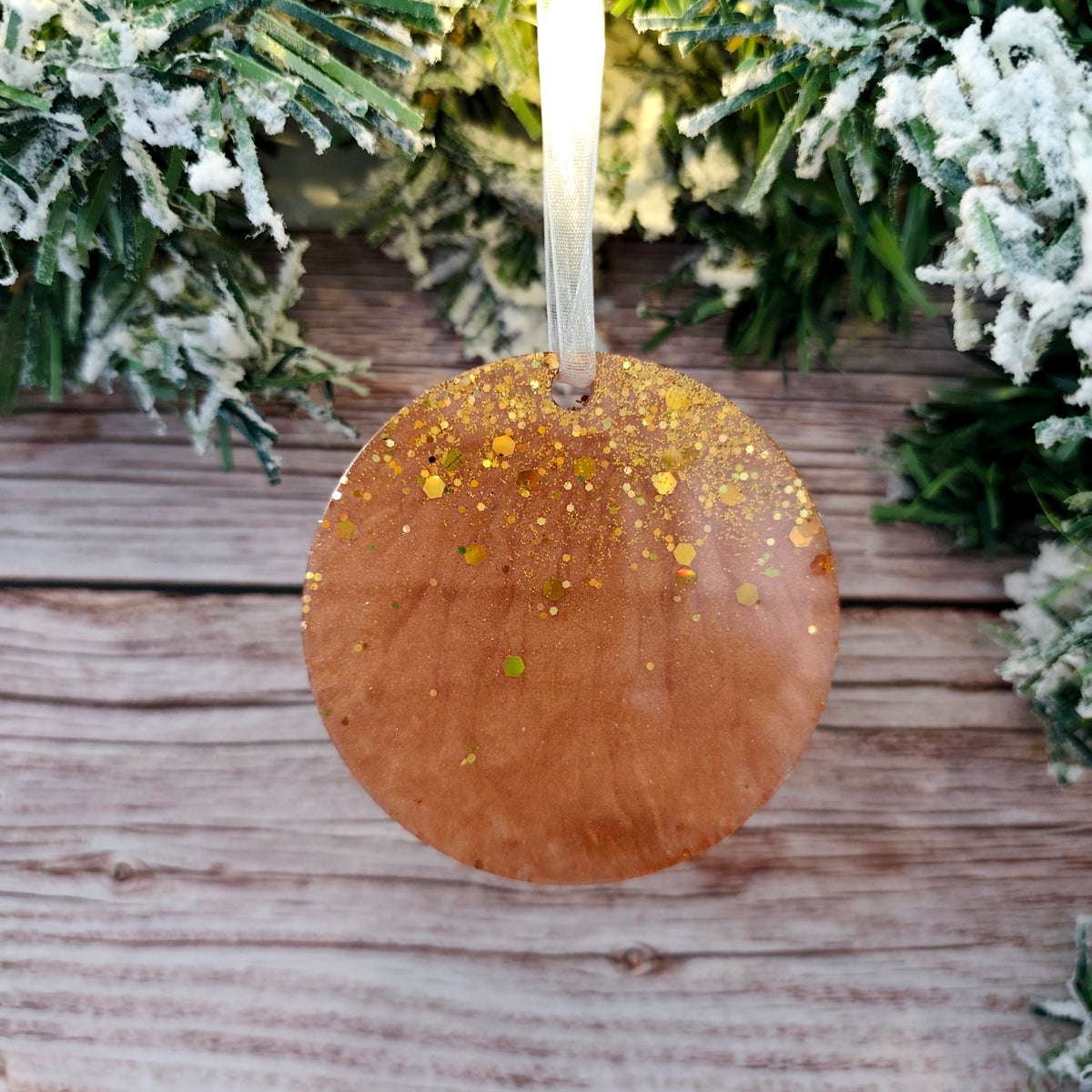 Boules de Noël en résine