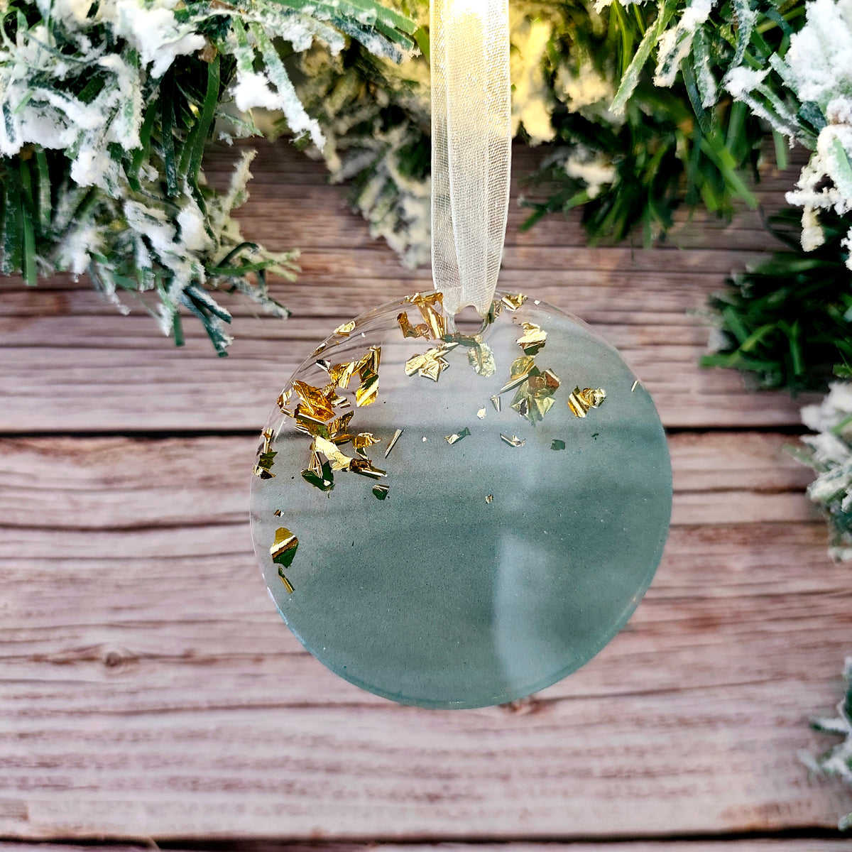 Boules de Noël en résine